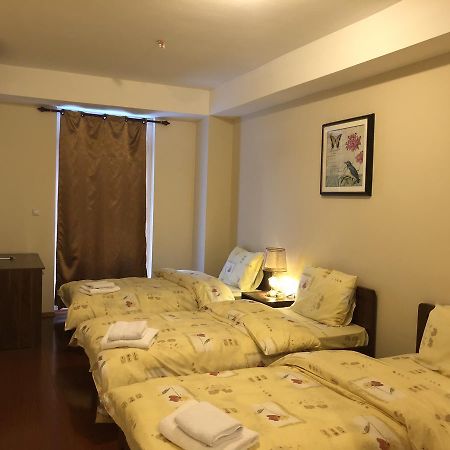 Hotel Prestige Struga Bagian luar foto
