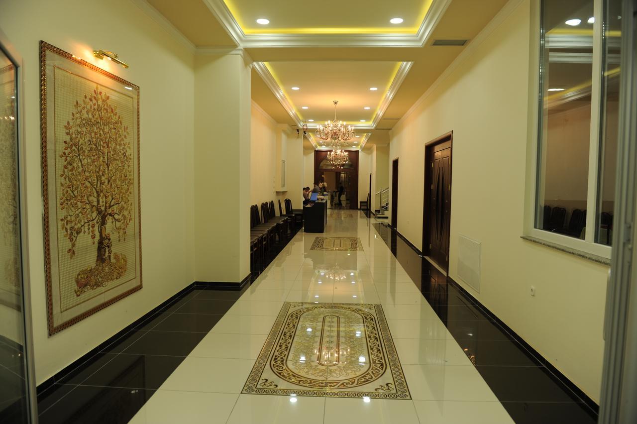 Hotel Prestige Struga Bagian luar foto